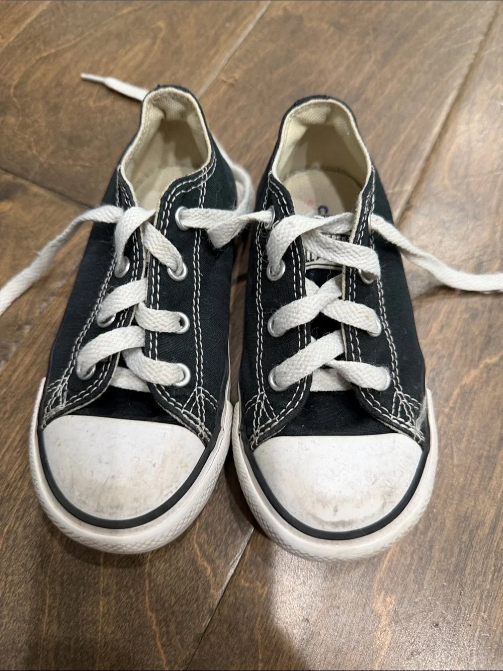 Toddler black converse